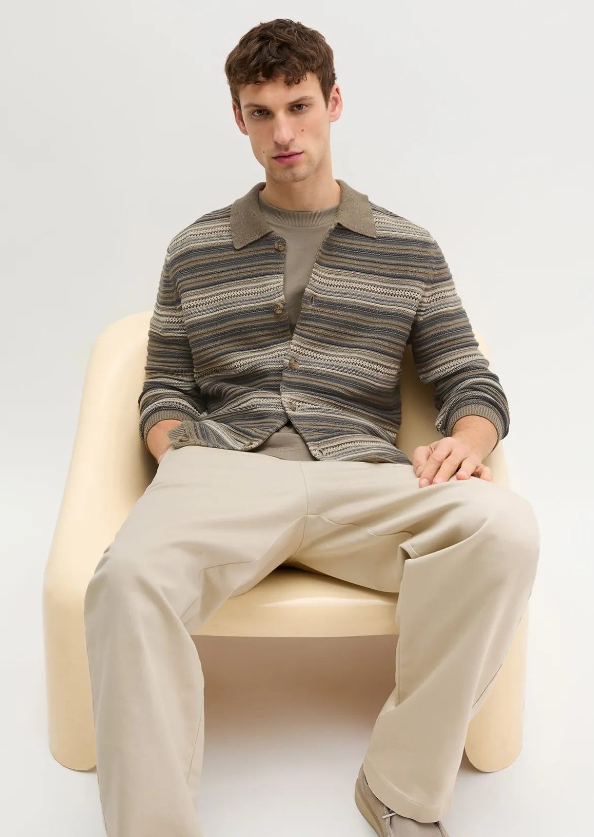 Strickjacke regular aus Bio-Baumwolle und Leinen