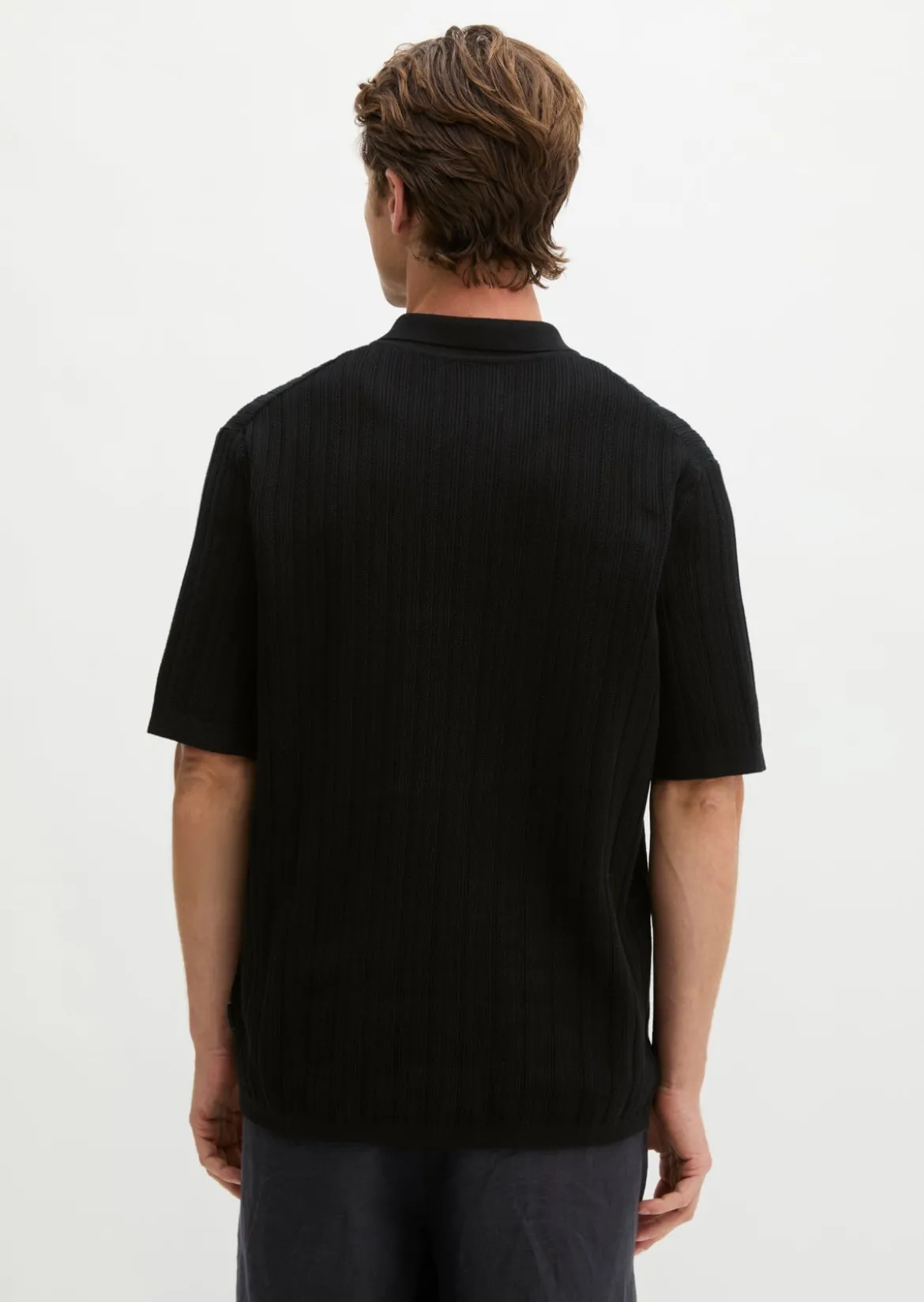 Strick-Poloshirt regular mit vertikaler Strickstruktur