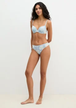 String mit floralem Print