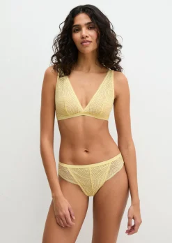 String mit zarter Spitze