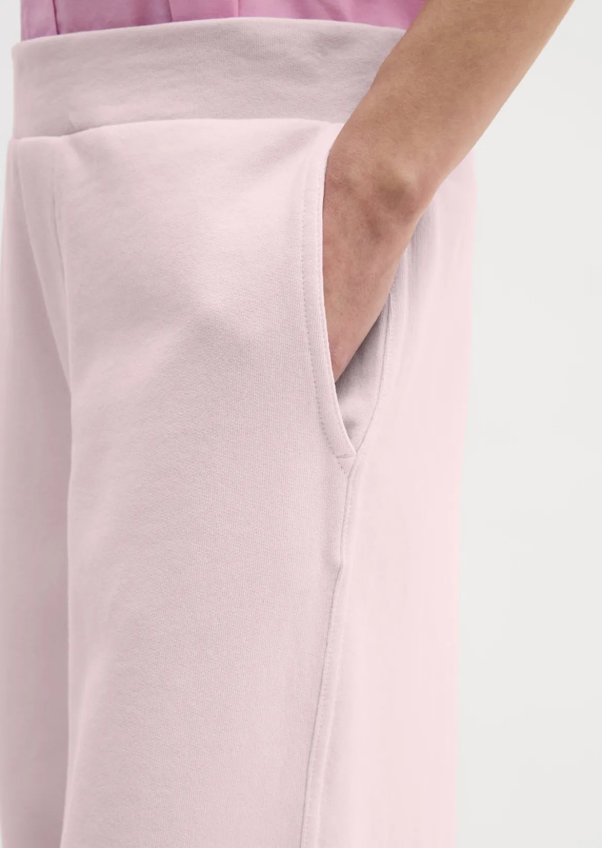 Sweathose relaxed garment-dyed aus weicher Baumwolle