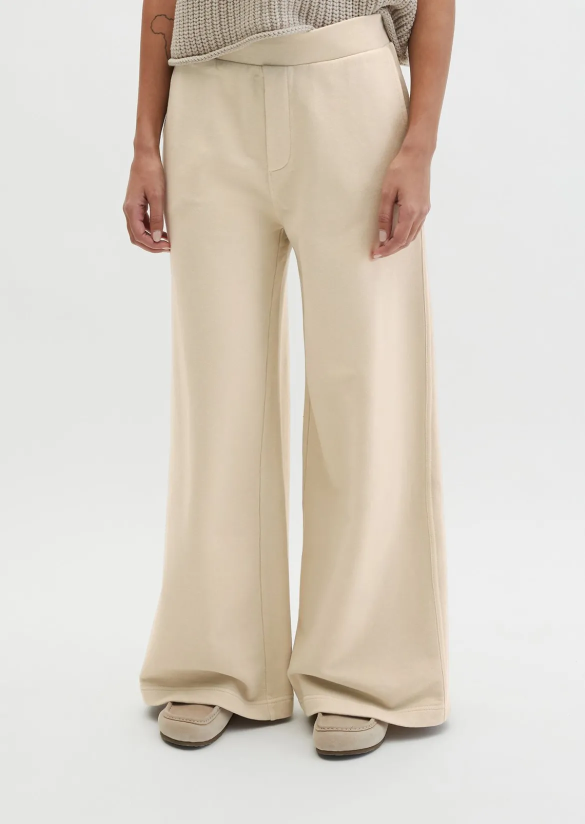 Sweathose relaxed garment-dyed aus weicher Baumwolle