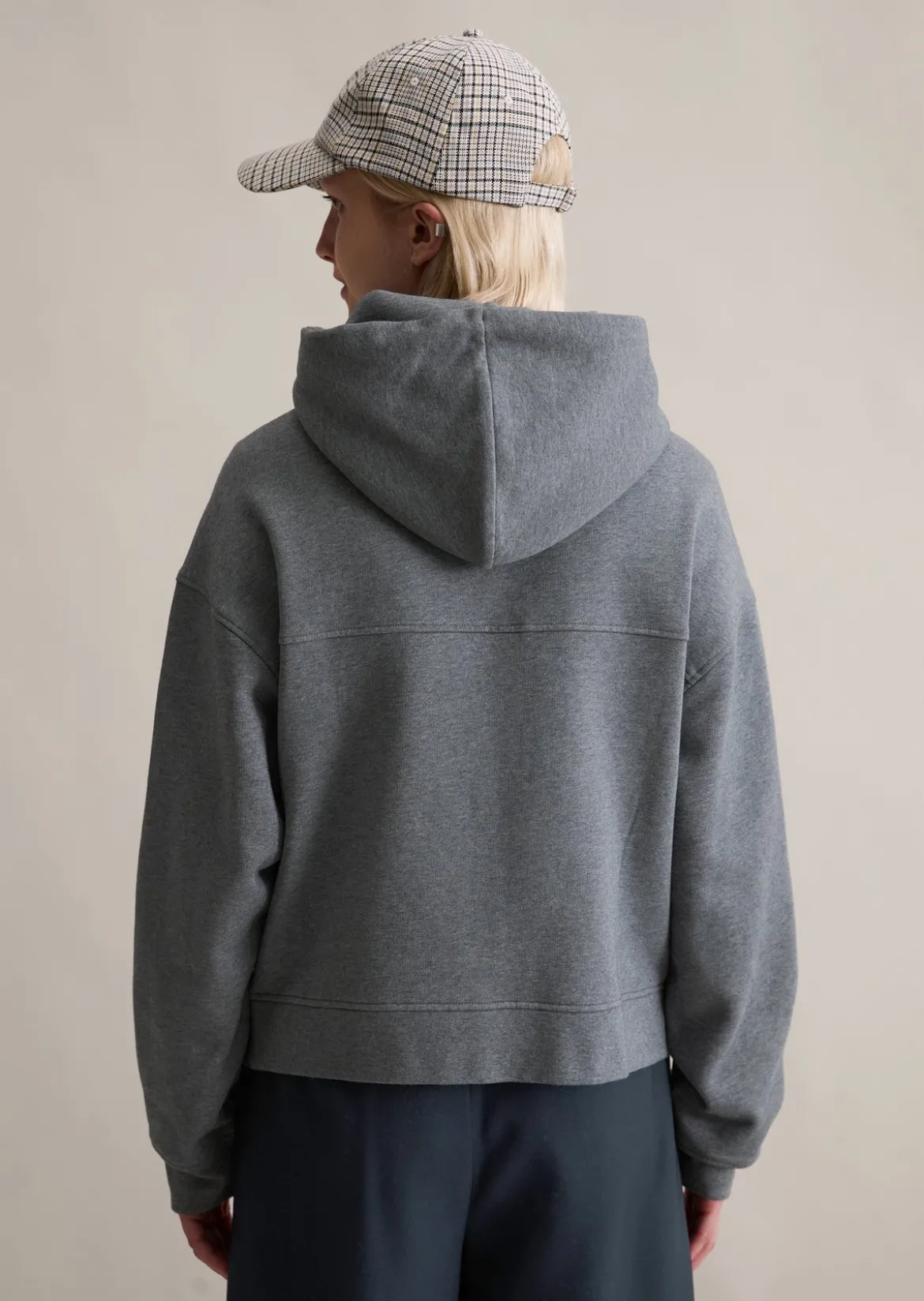 Sweatjacke mit Kapuze relaxed mit kuschelig gerauter Innenseite