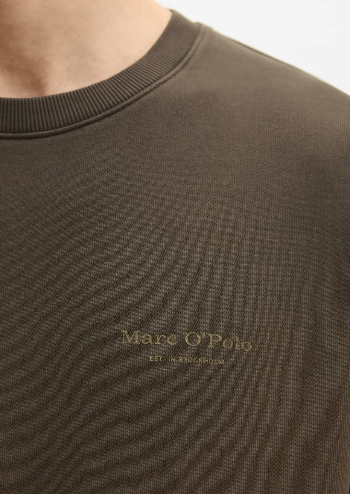 Sweatshirt regular garment-dyed mit Logoprint auf dem Rücken