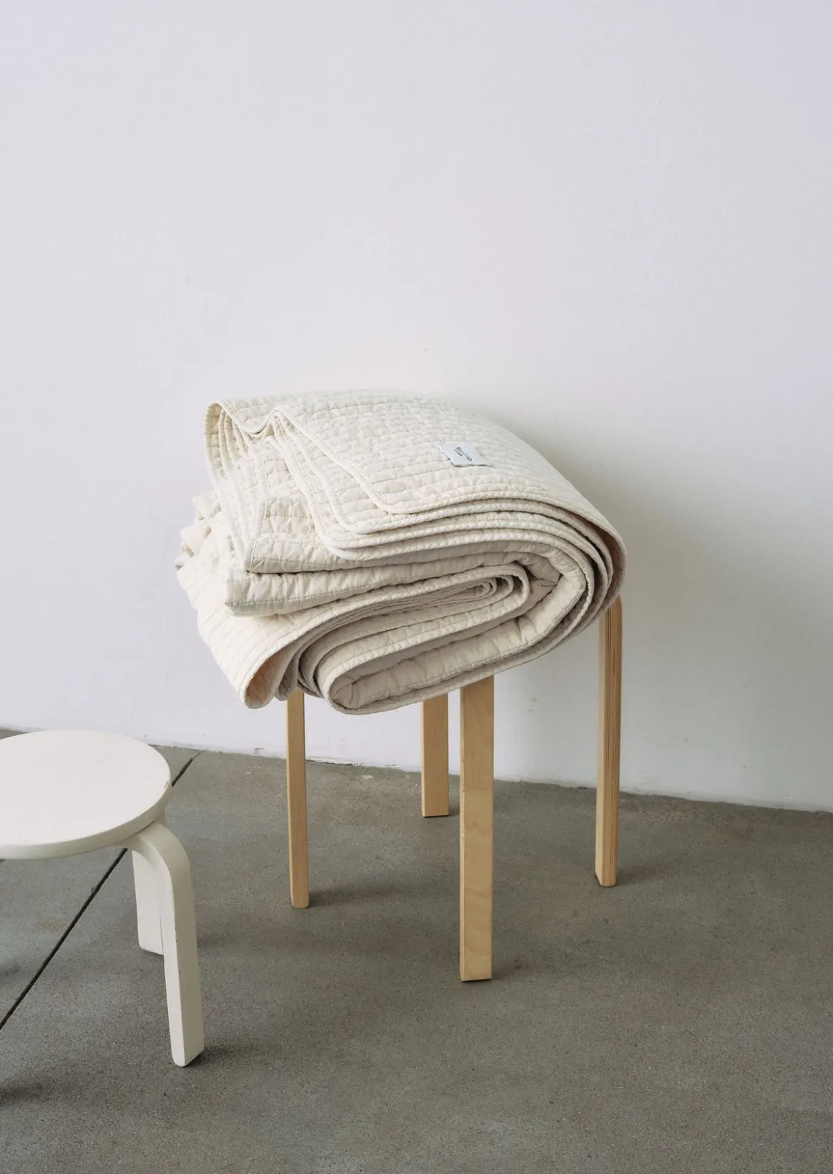 Tagesdecke Model Bodine aus reiner Bio-Baumwolle