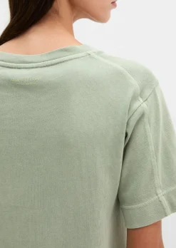 T-Shirt loose mit aufgesetzter Satin-Tasche