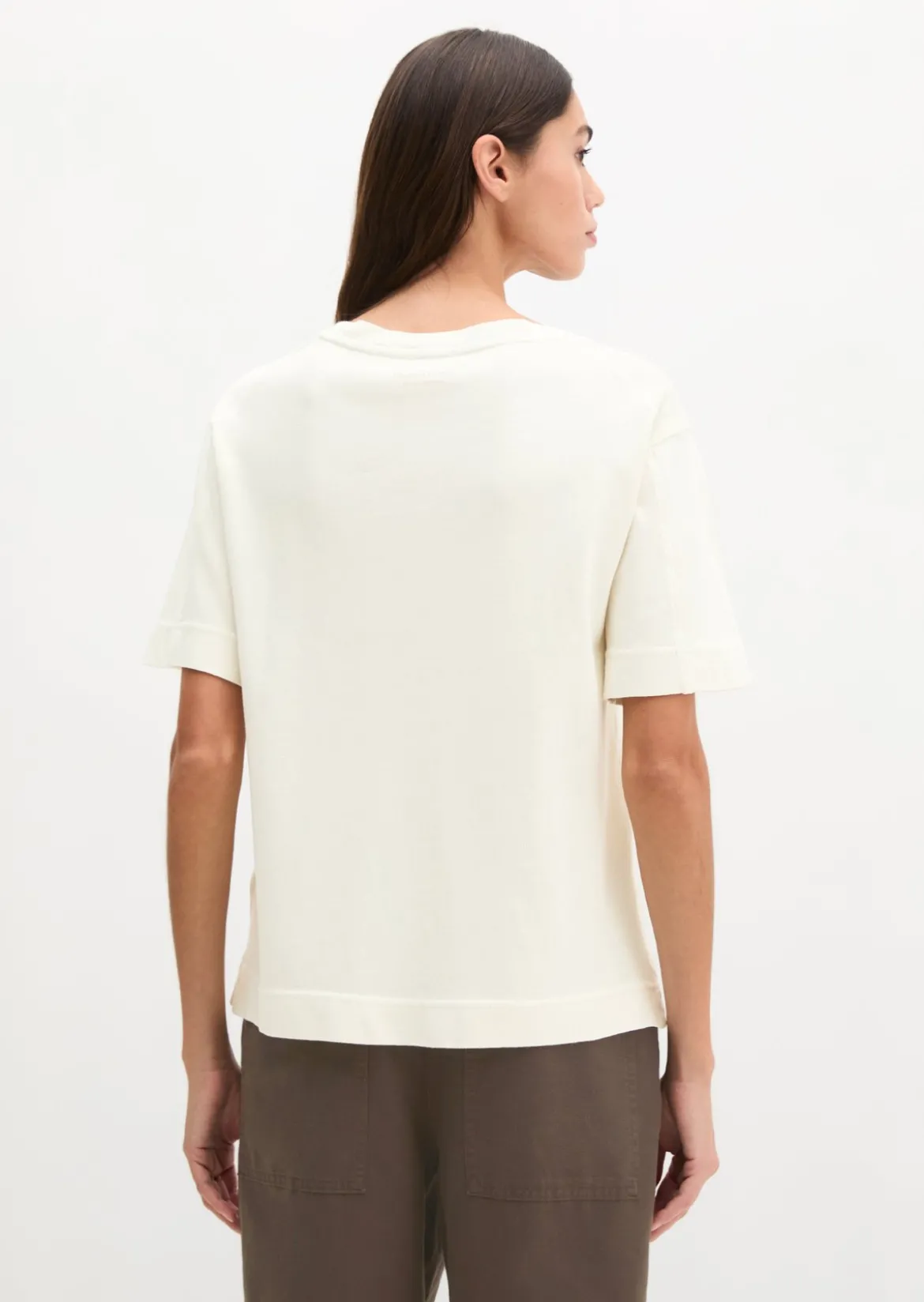 T-Shirt loose mit aufgesetzter Satin-Tasche