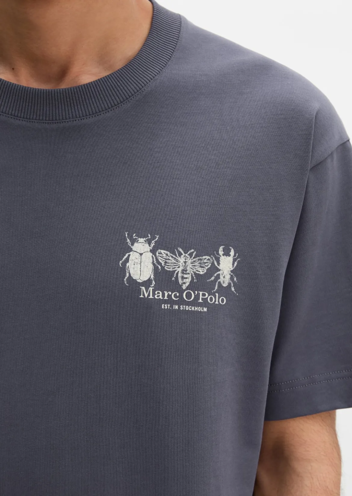 T-Shirt loose mit beidseitigen Insektenprints