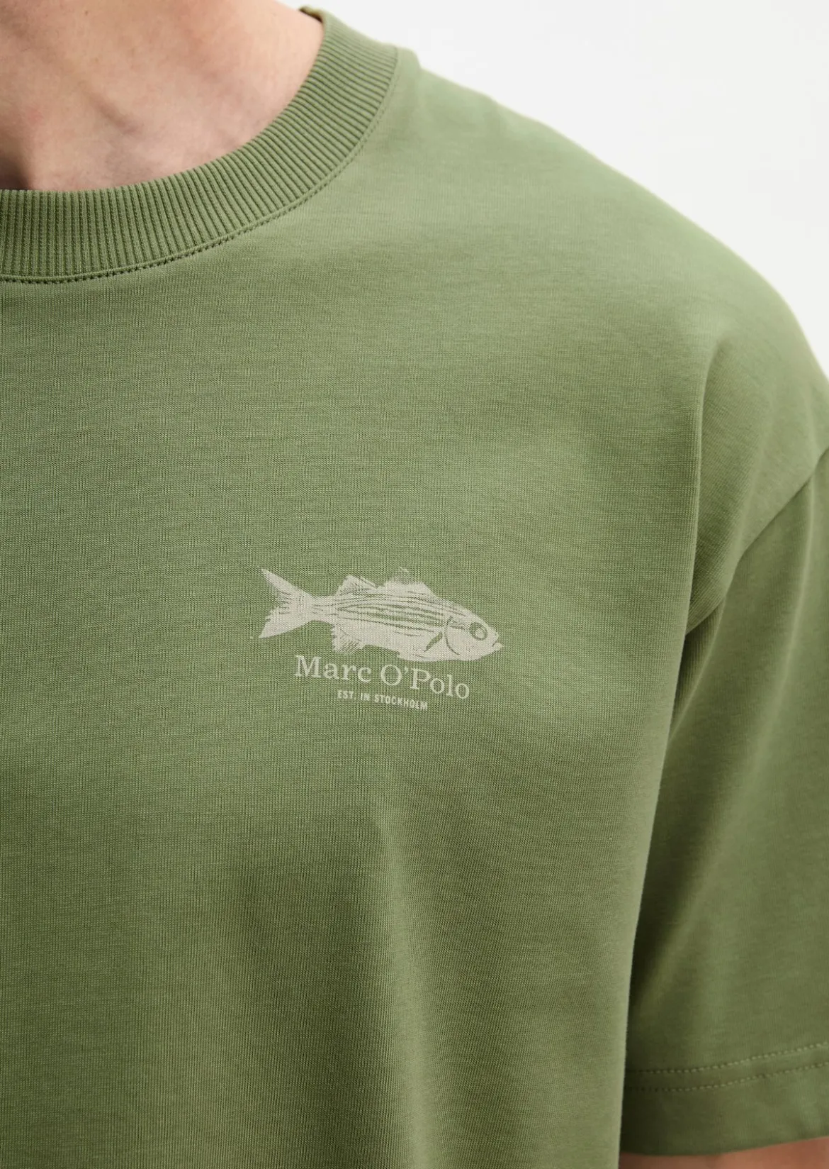 T-Shirt loose mit Fisch-Rückenprint
