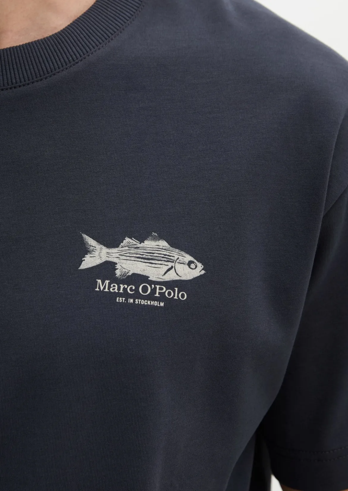 T-Shirt loose mit Fisch-Rückenprint