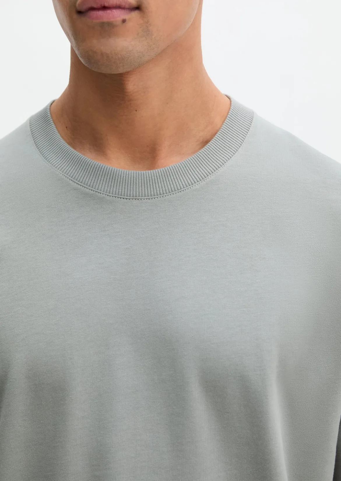 T-Shirt relaxed aus schwerem Bio-Baumwoll-Jersey