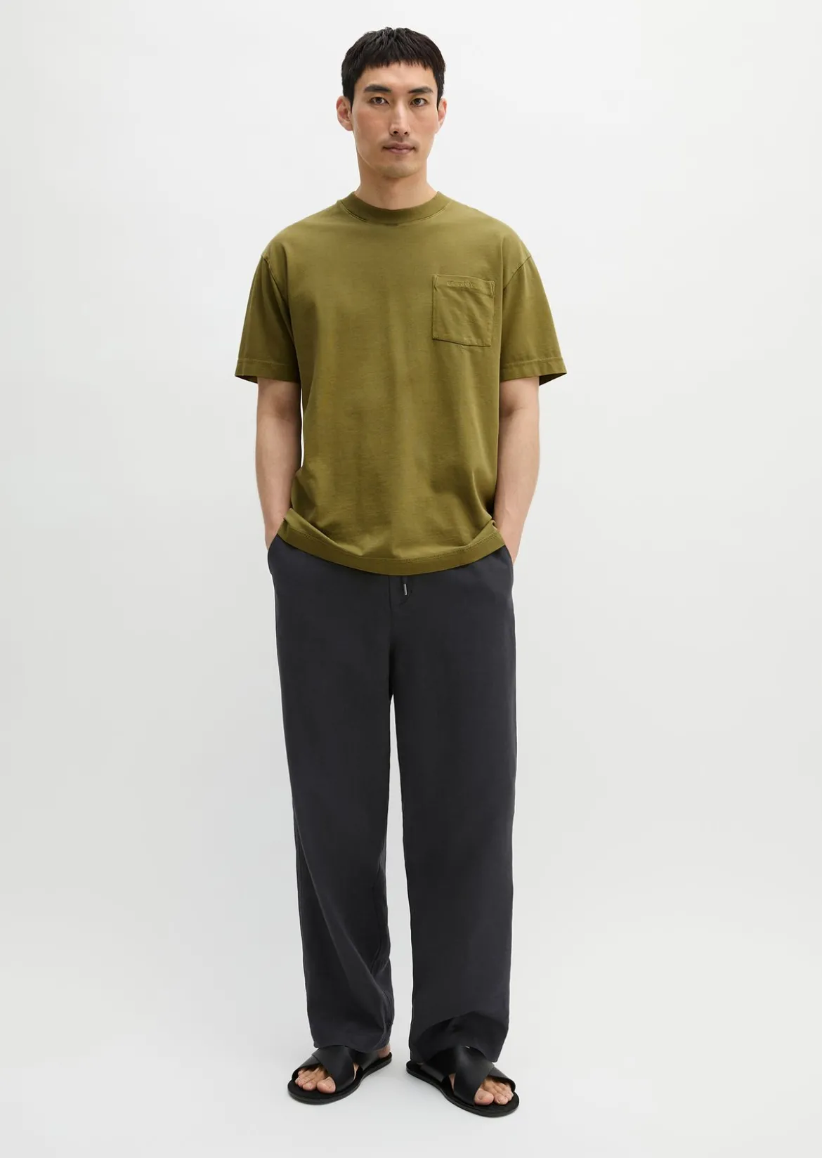 T-Shirt relaxed aus schwerem Bio-Baumwoll-Jersey