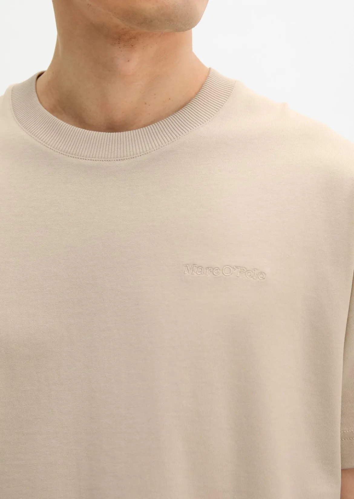 T-Shirt relaxed aus schwerem Bio-Baumwoll-Jersey
