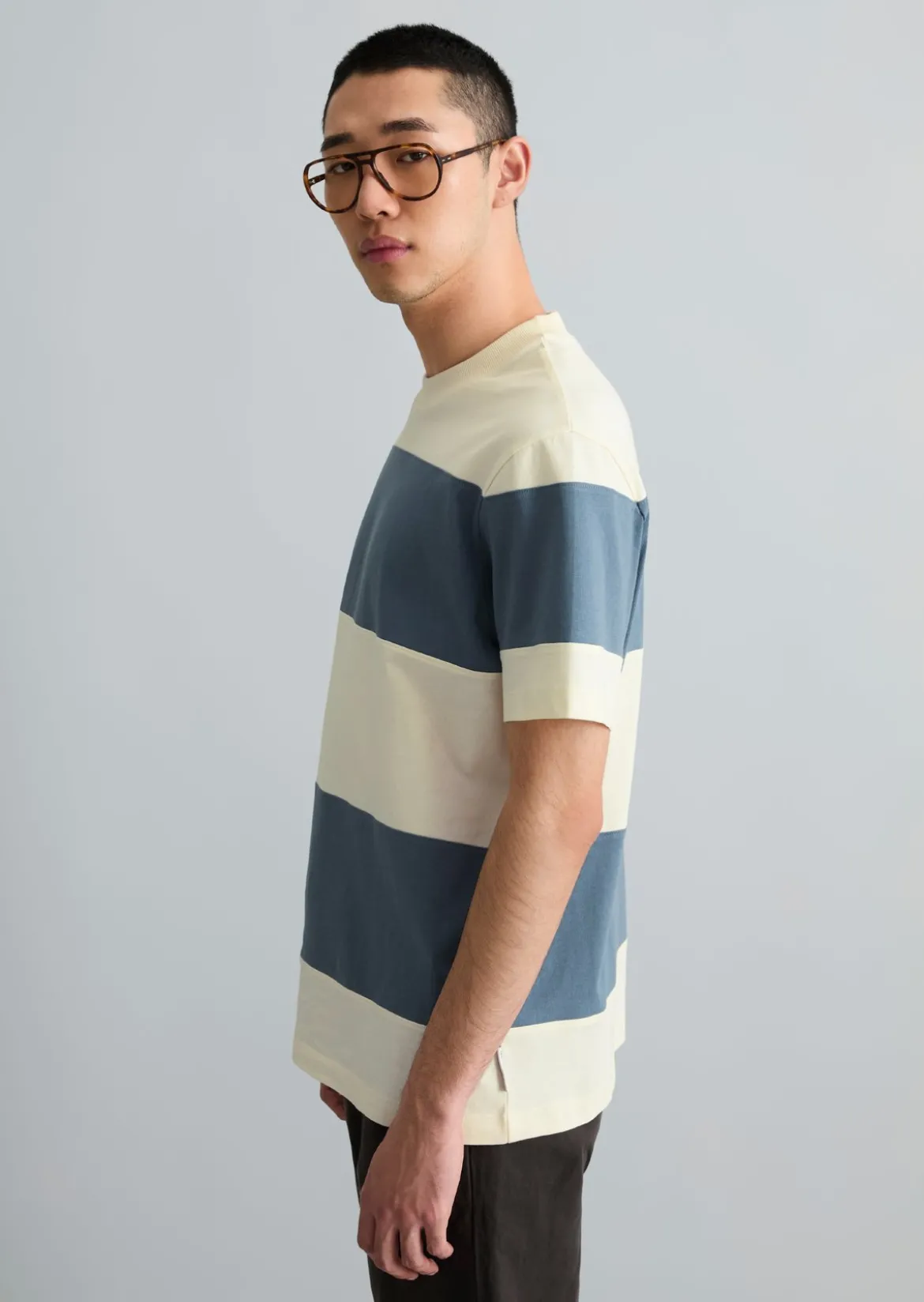 T-Shirt relaxed mit Cut-&-Sew-Blockstreifen