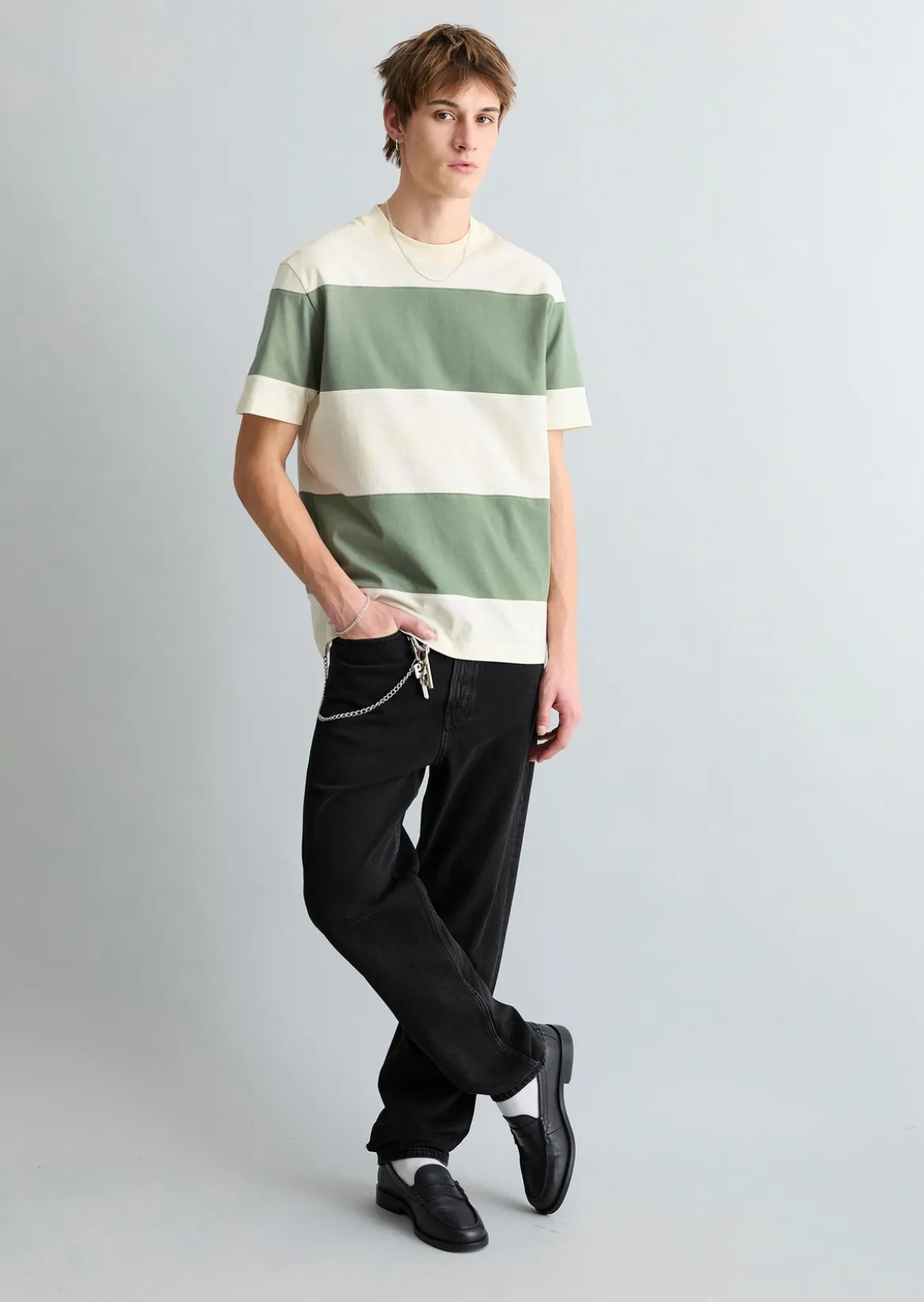 T-Shirt relaxed mit Cut-&-Sew-Blockstreifen