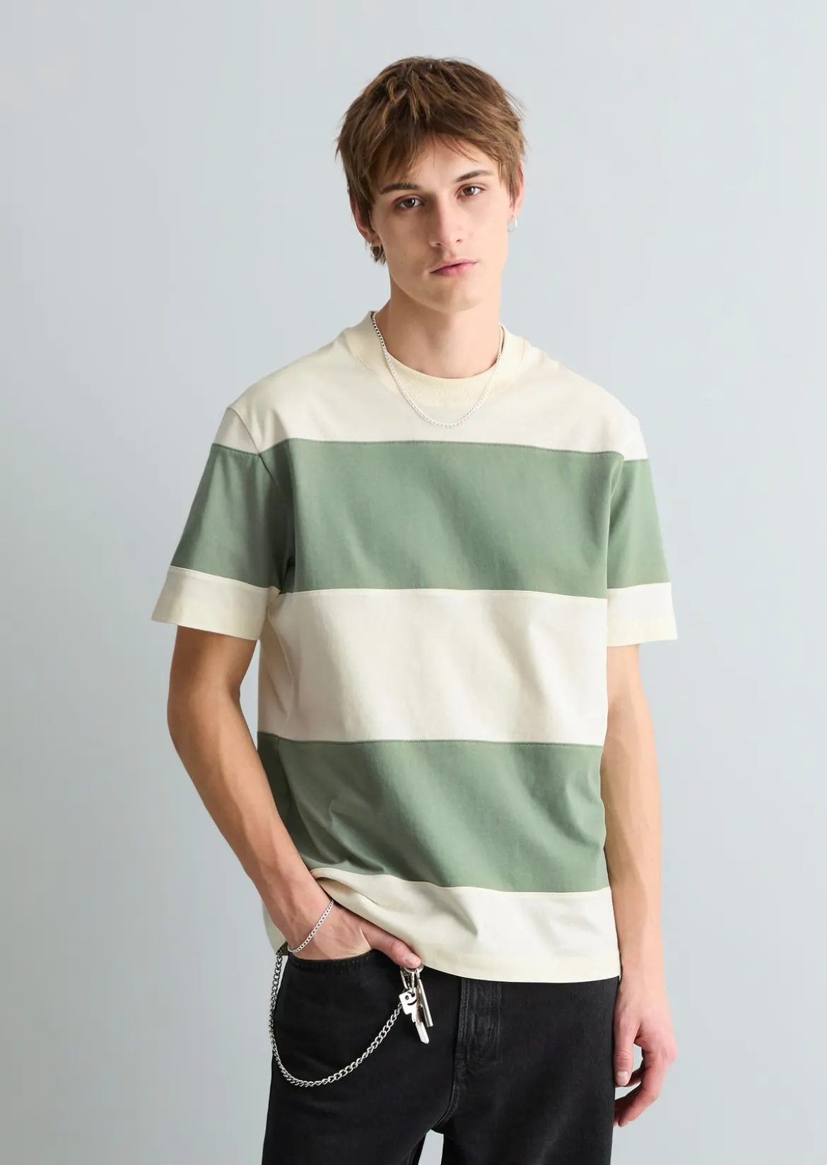 T-Shirt relaxed mit Cut-&-Sew-Blockstreifen
