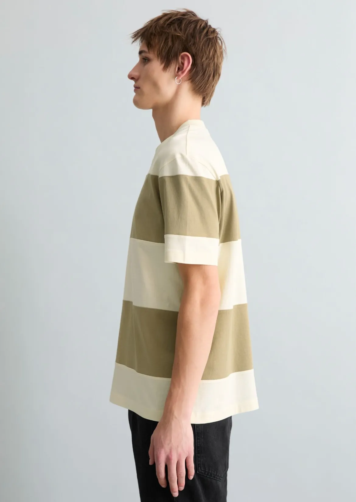 T-Shirt relaxed mit Cut-&-Sew-Blockstreifen