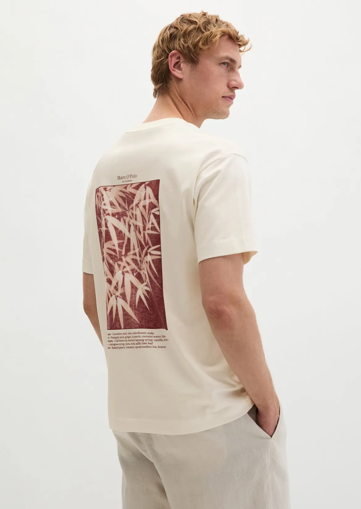 T-Shirt relaxed mit saisonalem Rückenprint