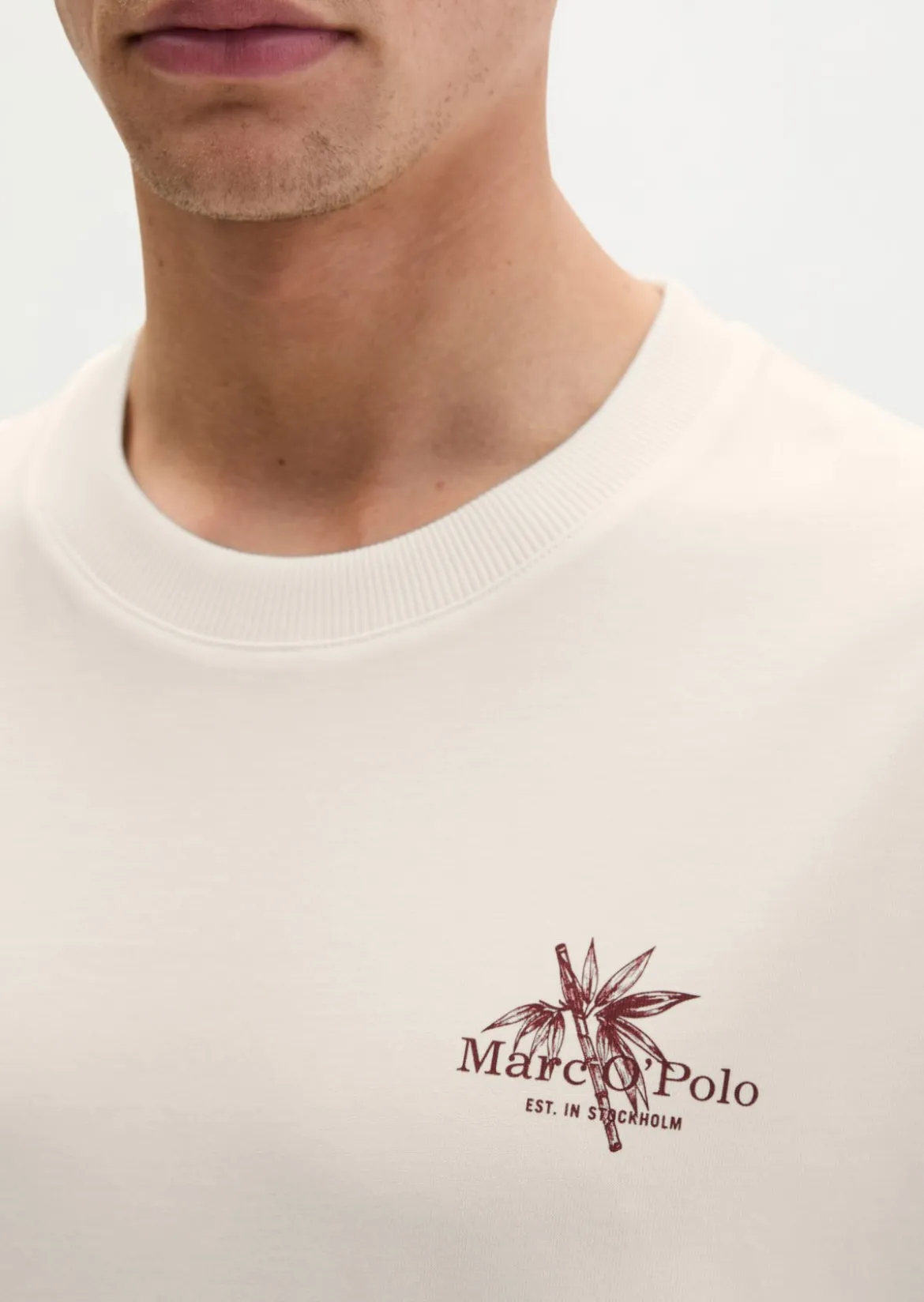T-Shirt relaxed mit saisonalem Rückenprint