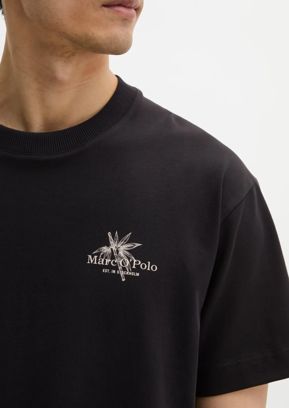 T-Shirt relaxed mit saisonalem Rückenprint