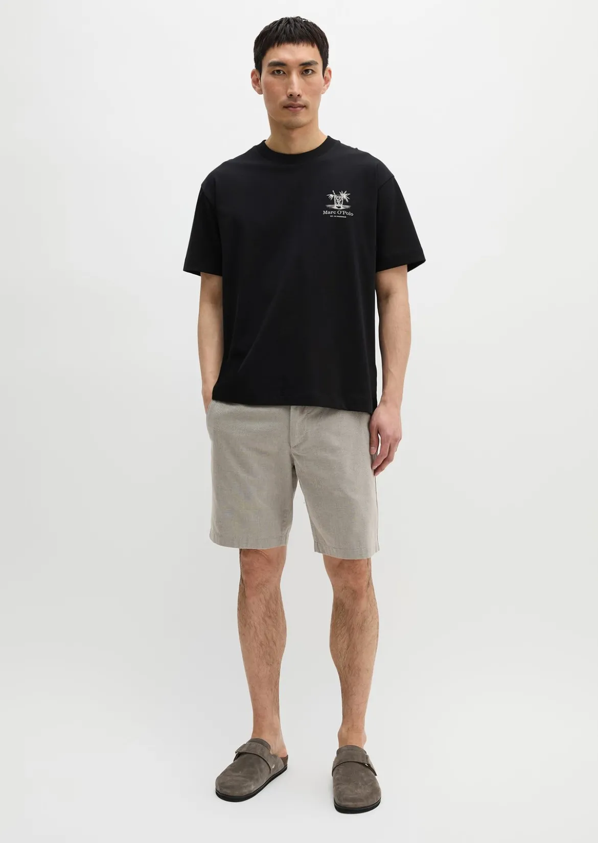 T-Shirt relaxed mit saisonalem Rückenprint
