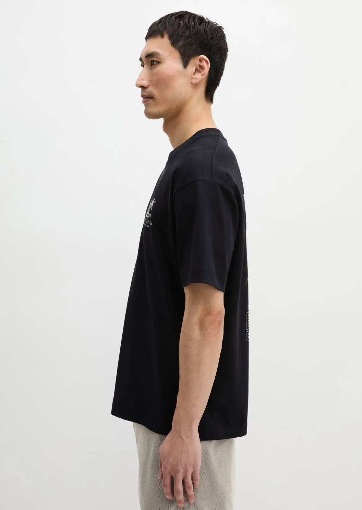 T-Shirt relaxed mit saisonalem Rückenprint