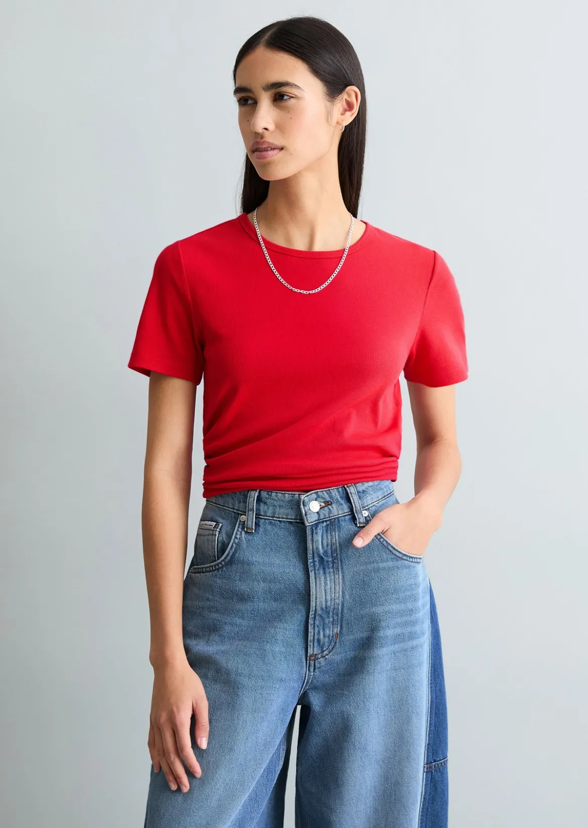 T-Shirt slim aus weichem Rippjersey