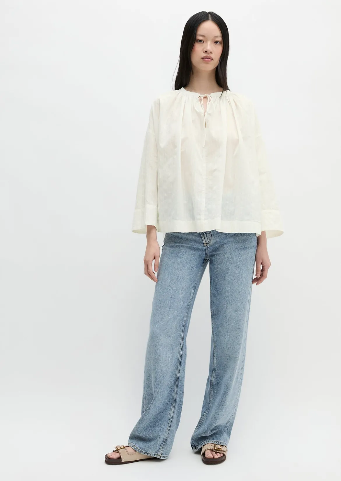 Tunika relaxed aus Baumwoll-Voile mit feiner Loch-Stickerei