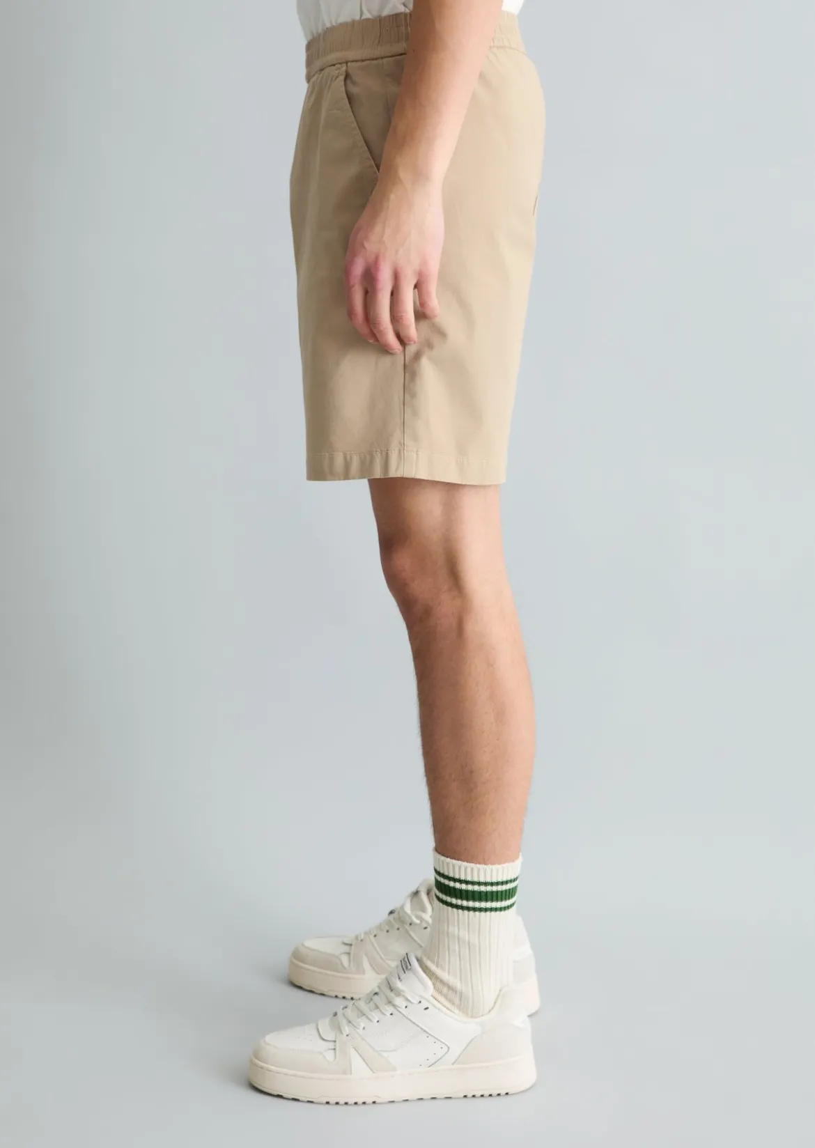 Twill-Jogger-Shorts regular aus elastischem Bio-Baumwoll-Twill