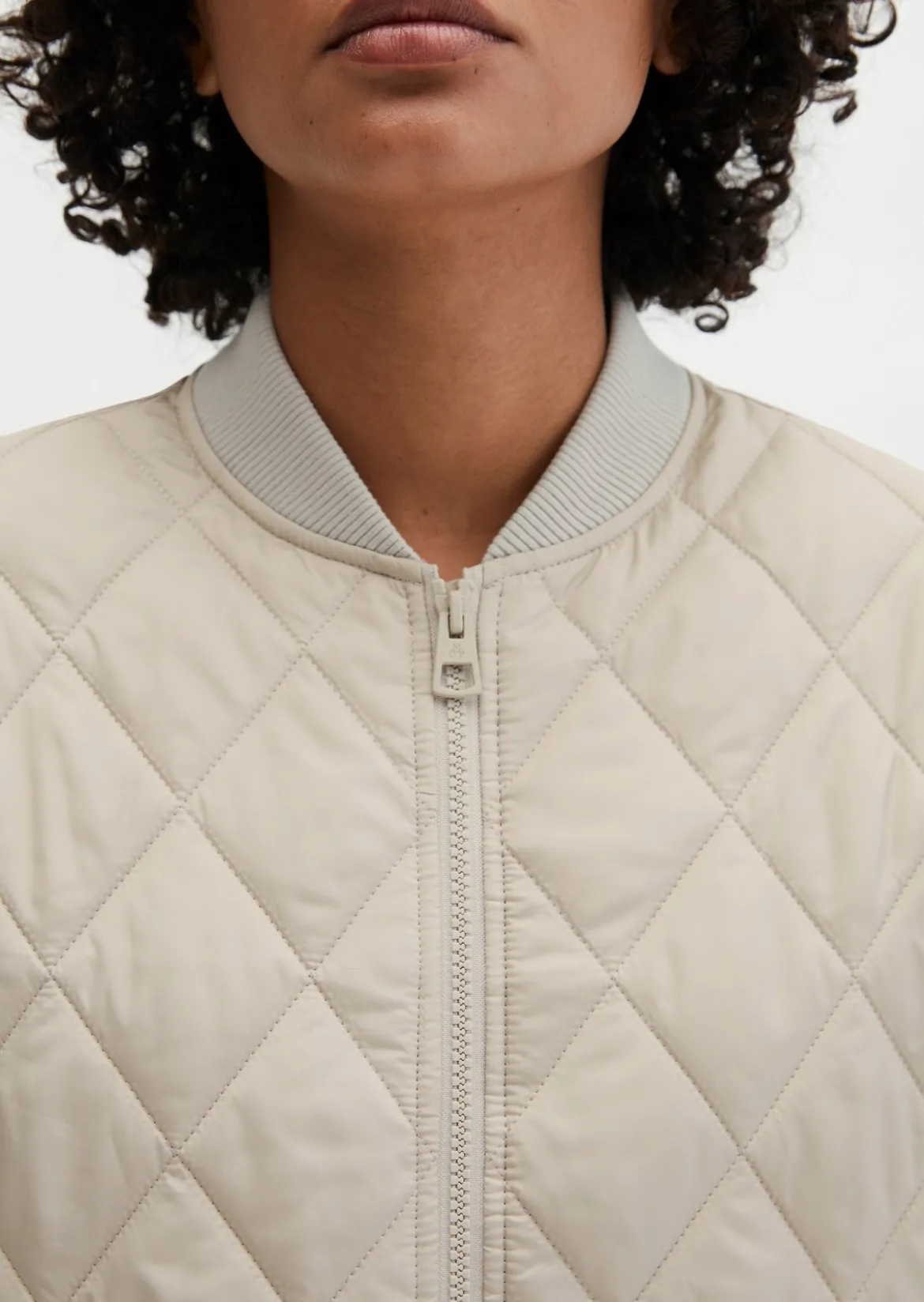 Verstaubare Steppjacke MOP x Function aus recyceltem Polyester
