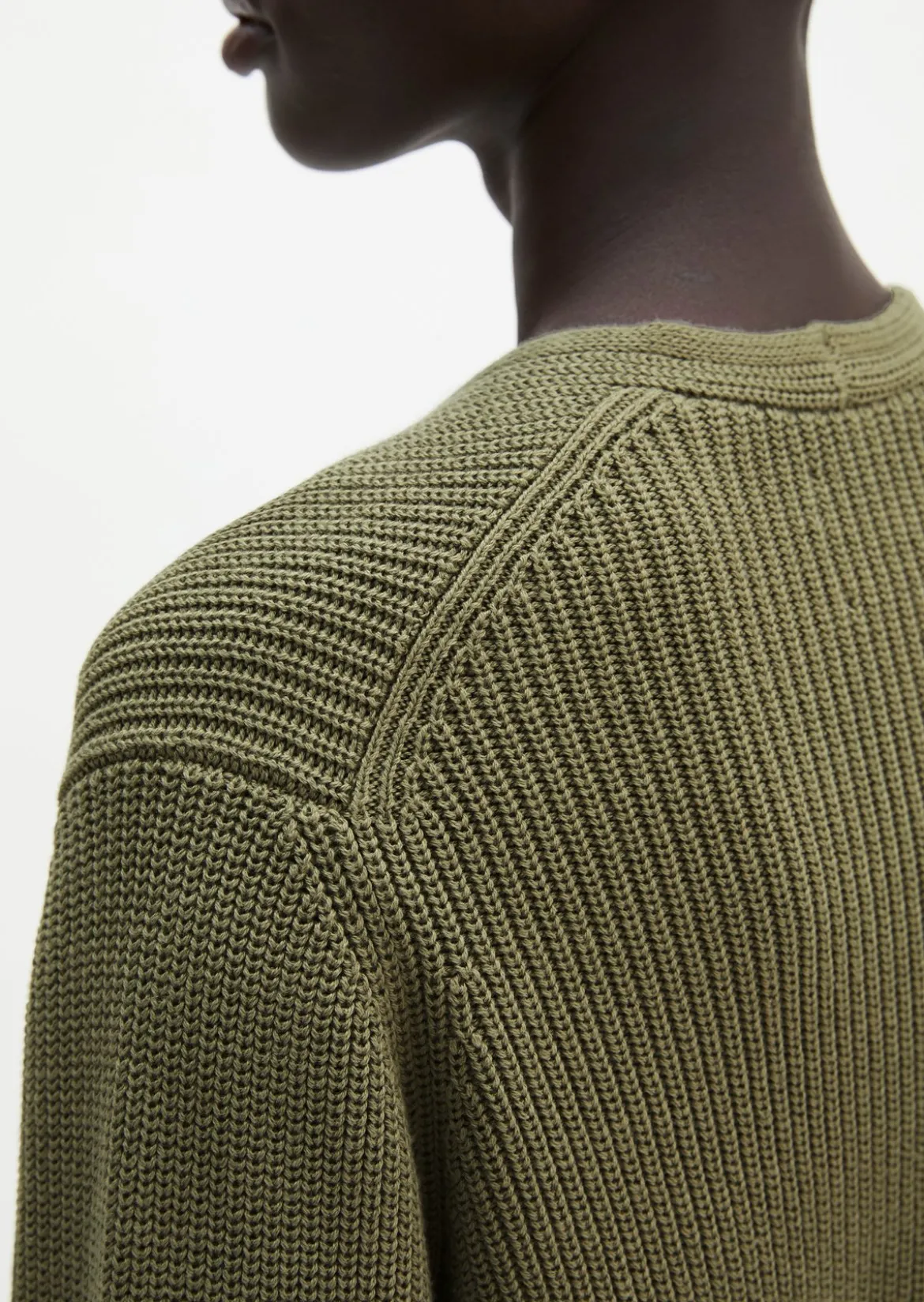 V-Neck-Cardigan relaxed aus Heavy-Weight-Organic-Cotton