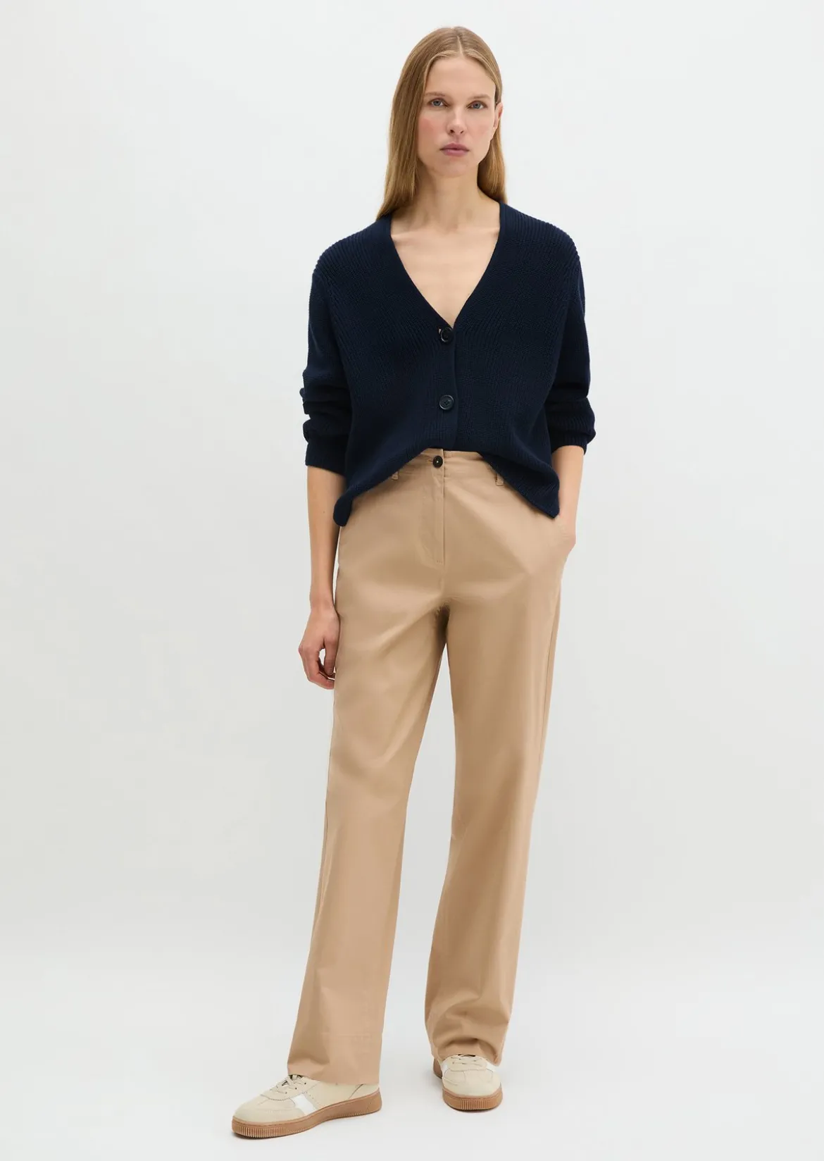 V-Neck-Cardigan relaxed aus Heavy-Weight-Organic-Cotton