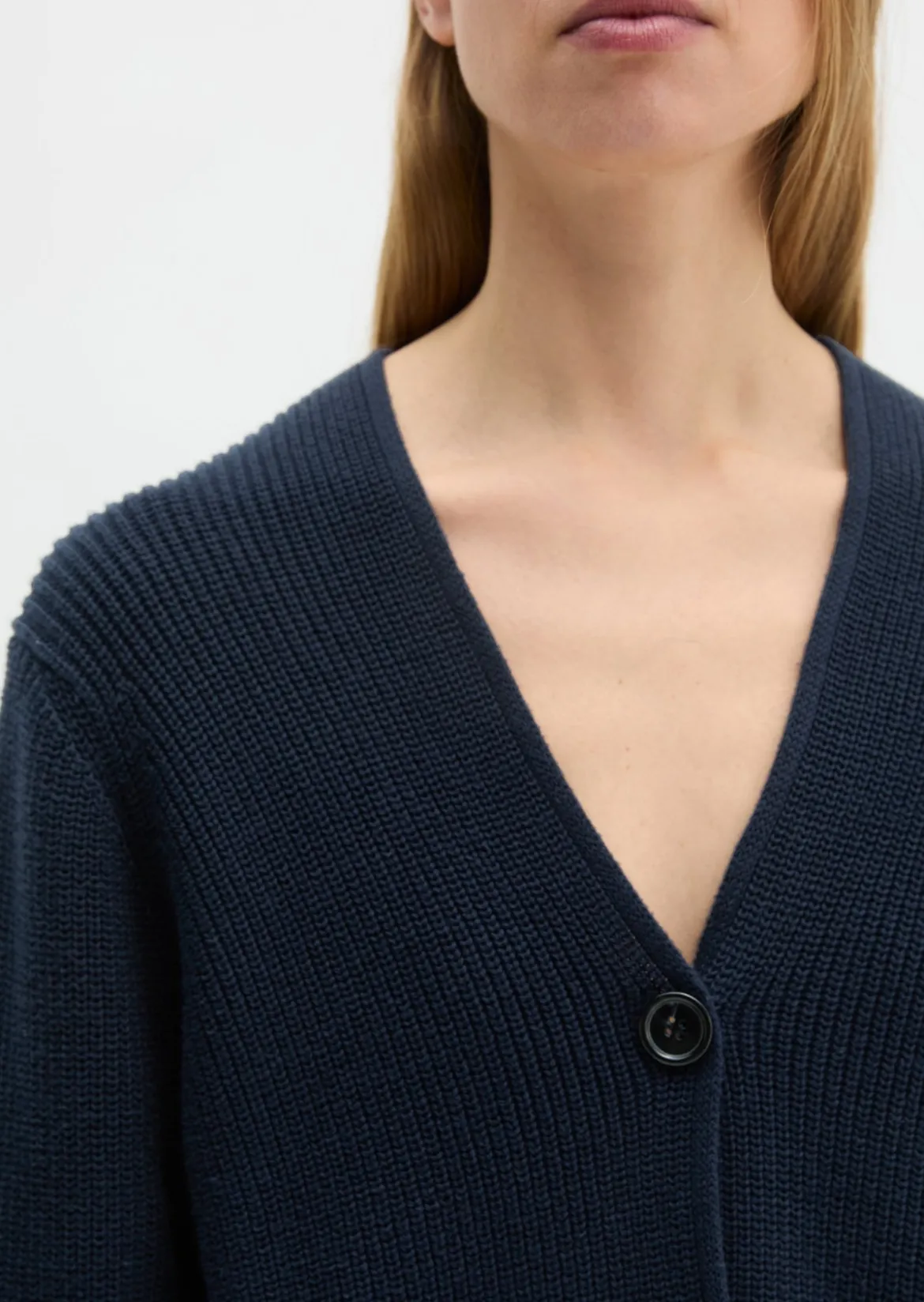 V-Neck-Cardigan relaxed aus Heavy-Weight-Organic-Cotton
