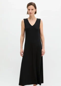 V-Neck-Jerseykleid shaped aus LENZING™ ECOVERO™