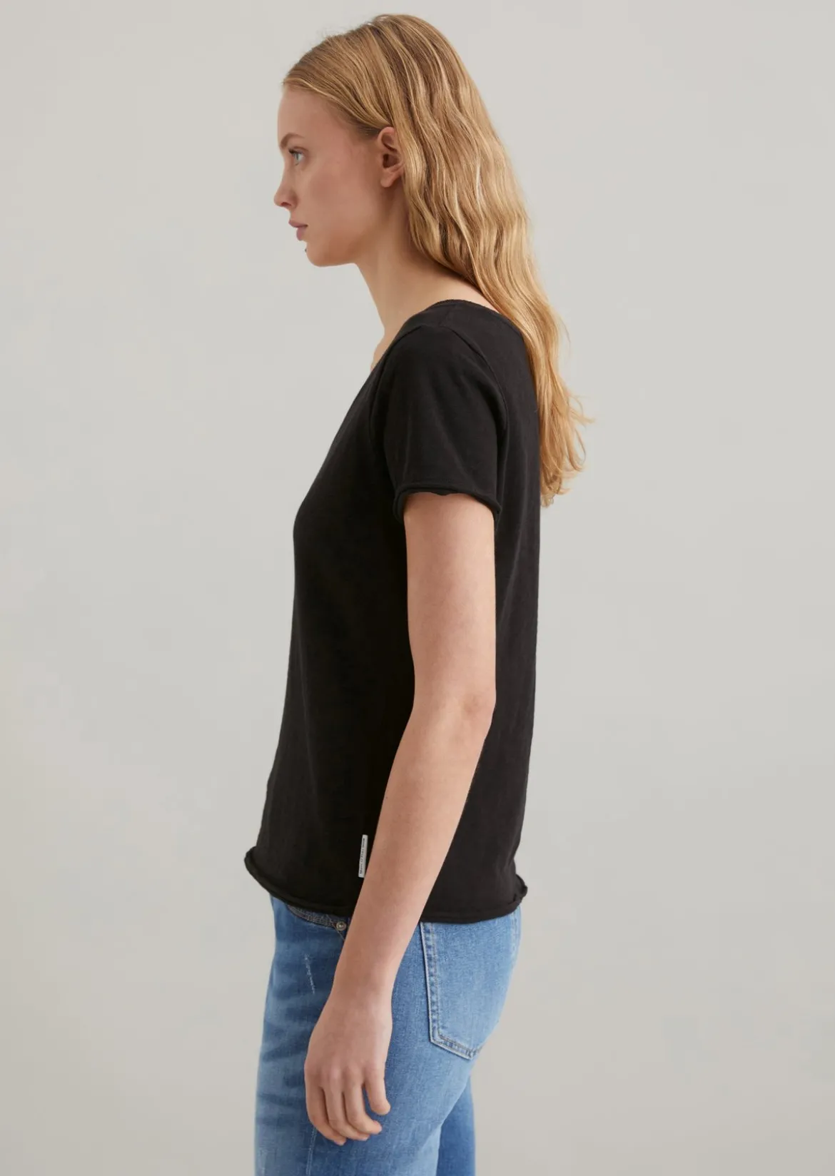 V-Neck-T-Shirt regular aus Organic Cotton Slub Jersey
